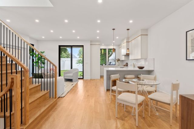 34 West St 34, Newton, MA 02458