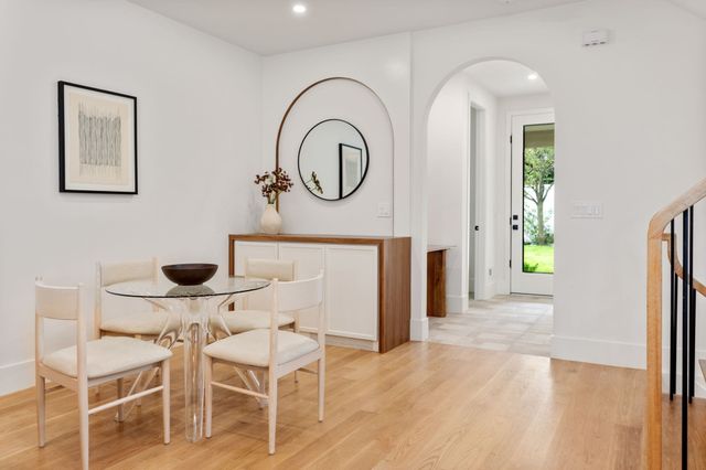 34 West St 34, Newton, MA 02458