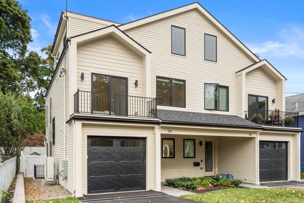 34 West St 34, Newton, MA 02458