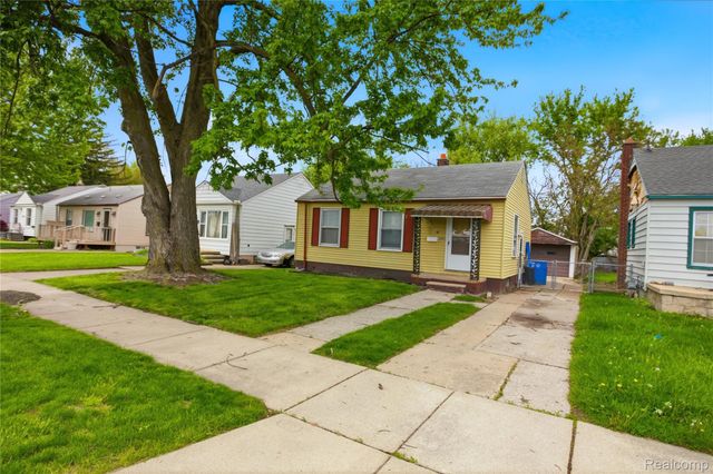 26316 Powers Avenue, Dearborn Heights, MI 48125