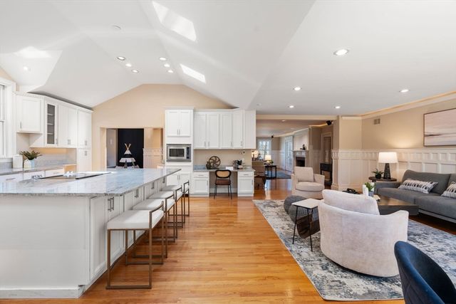 29 Gammons, Newton, MA 02468