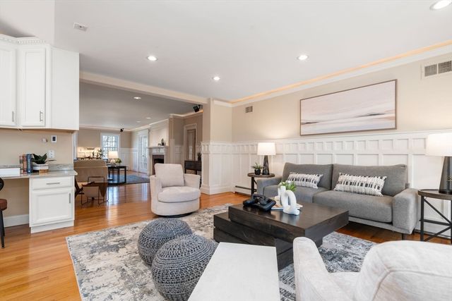 29 Gammons, Newton, MA 02468