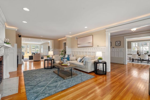 29 Gammons, Newton, MA 02468