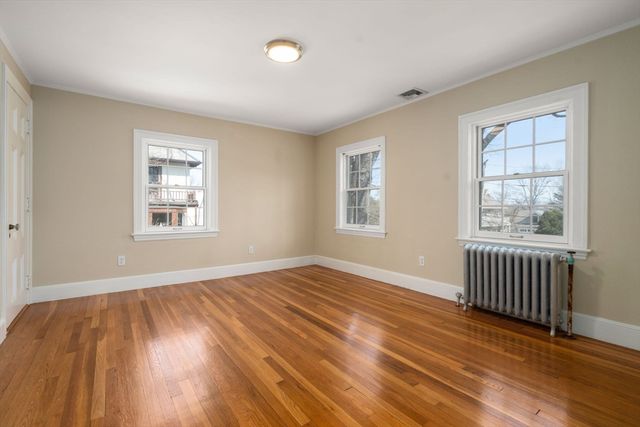 29 Gammons, Newton, MA 02468