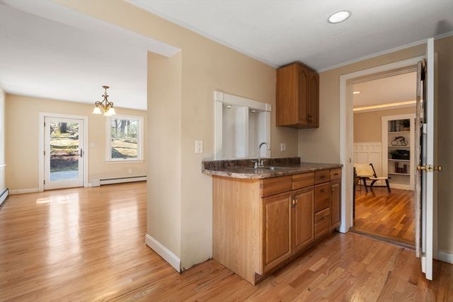 29 Gammons, Newton, MA 02468
