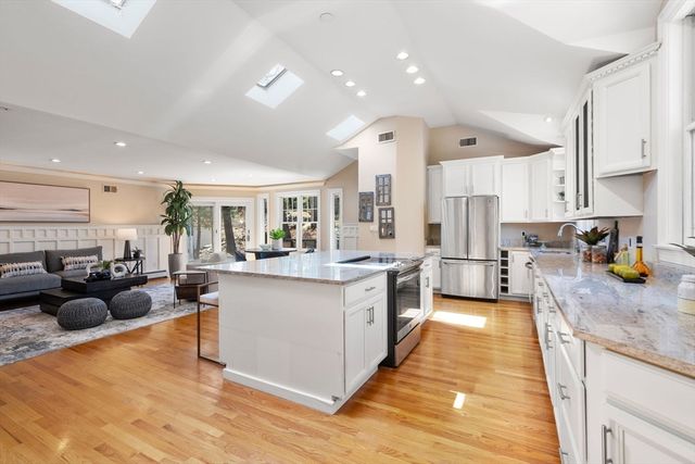 29 Gammons, Newton, MA 02468