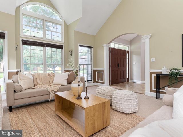 1728 PEARTREE LN, Crofton, MD 21114