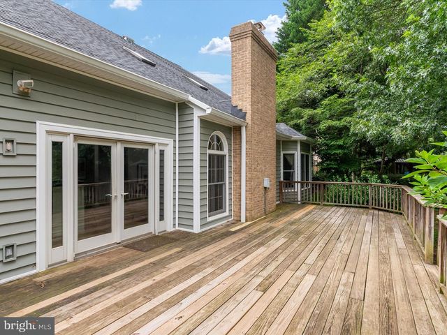 1728 PEARTREE LN, Crofton, MD 21114