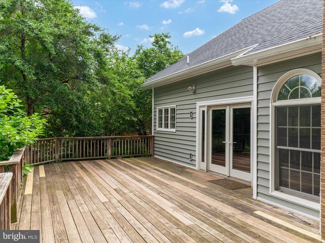1728 PEARTREE LN, Crofton, MD 21114