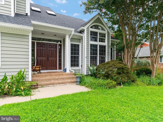 1728 PEARTREE LN, Crofton, MD 21114
