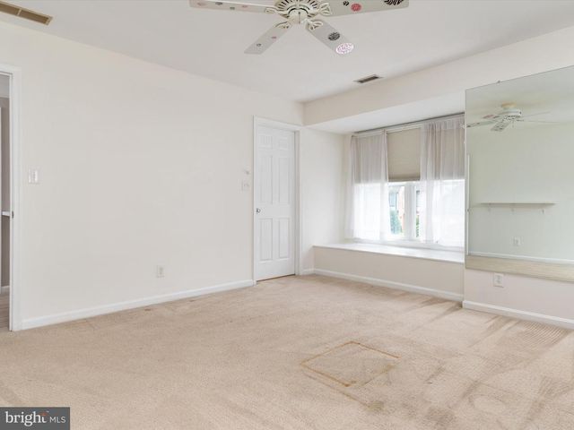 1728 PEARTREE LN, Crofton, MD 21114