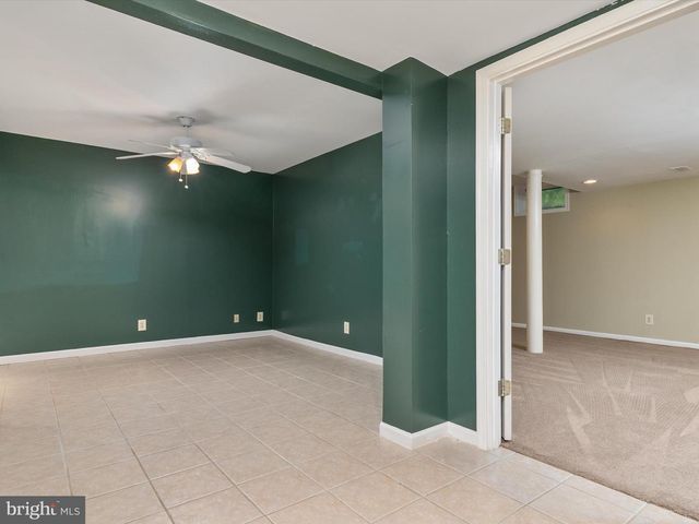 1728 PEARTREE LN, Crofton, MD 21114