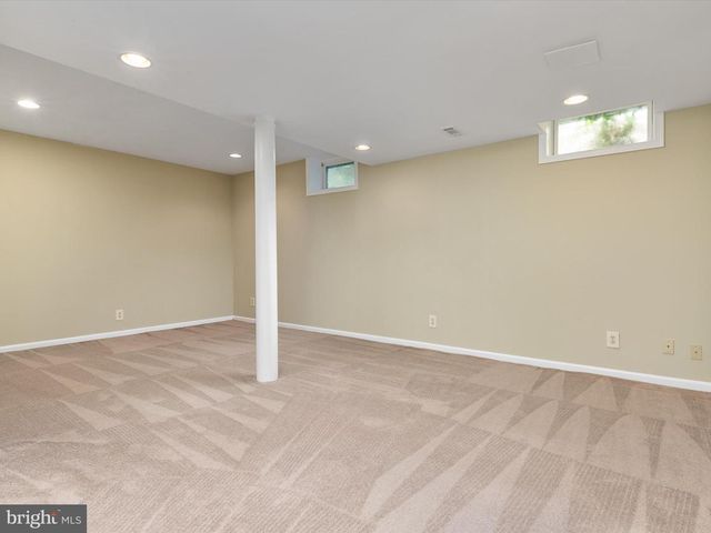 1728 PEARTREE LN, Crofton, MD 21114