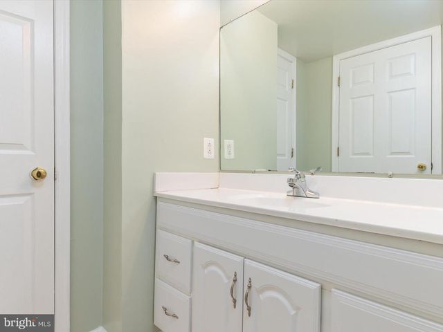 1728 PEARTREE LN, Crofton, MD 21114