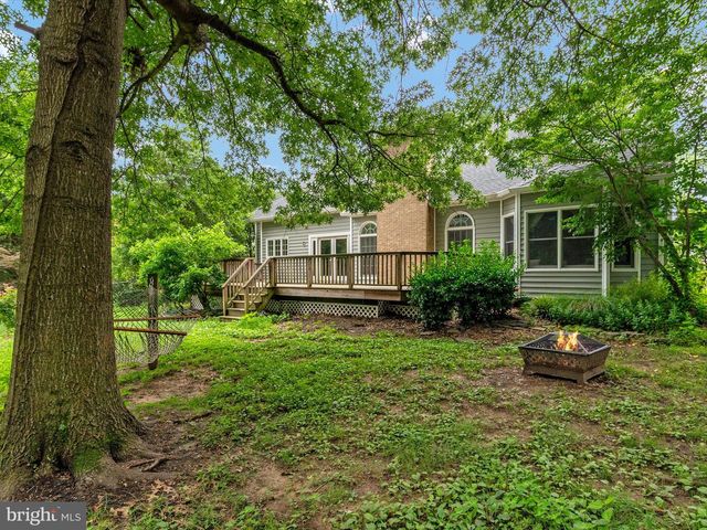 1728 PEARTREE LN, Crofton, MD 21114