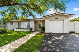 2202 N 42nd Ave, Hollywood, FL 33021