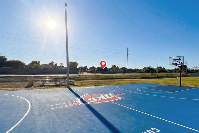 6701 SW Chaucer Drive, Lawton, OK 73505