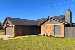 6701 SW Chaucer Drive, Lawton, OK 73505