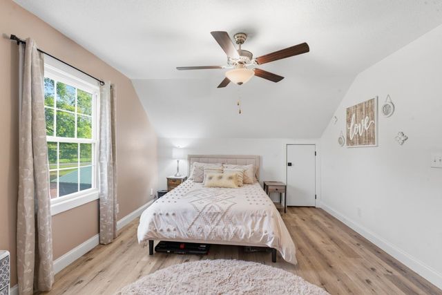 2350 Knob Creek Rd, Columbia, TN 38401