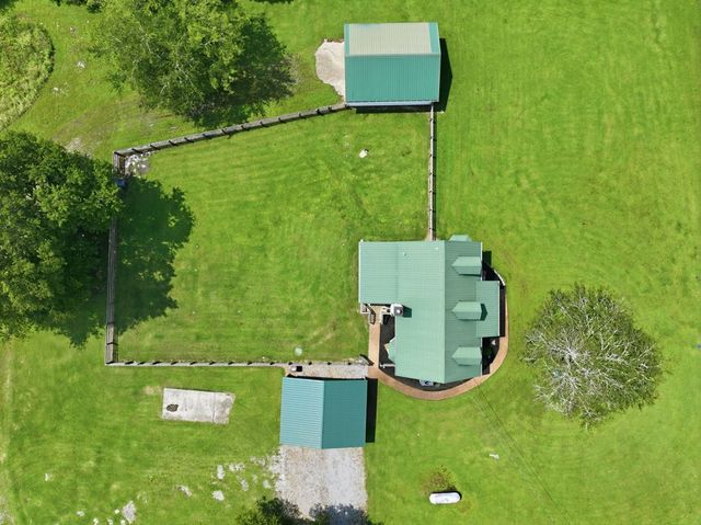 2350 Knob Creek Rd, Columbia, TN 38401