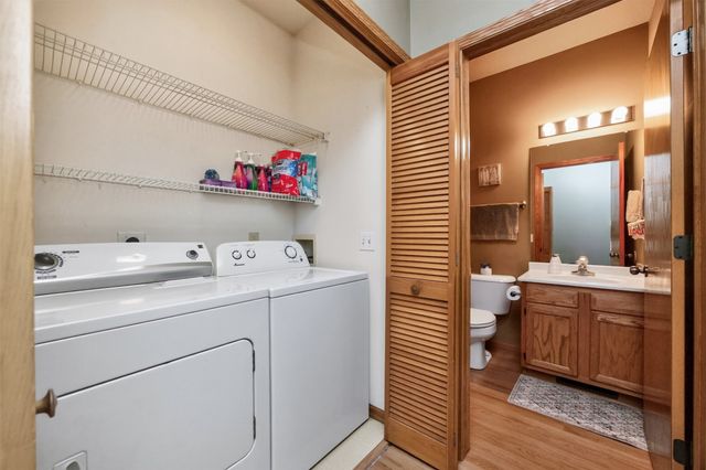 12201 Horton Avenue, Urbandale, IA 50323