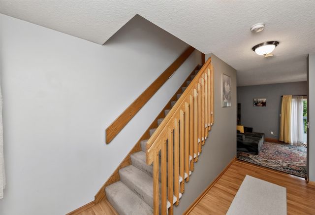 12201 Horton Avenue, Urbandale, IA 50323
