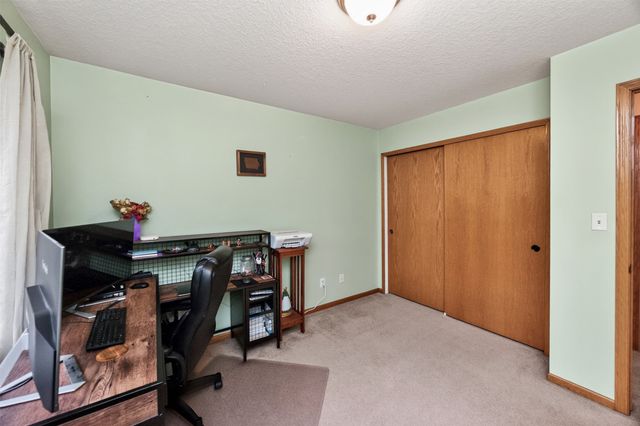 12201 Horton Avenue, Urbandale, IA 50323