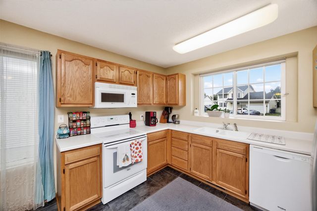 12201 Horton Avenue, Urbandale, IA 50323