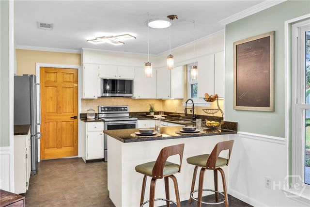 710 Leaning Oaks Drive, Savannah, GA 31410