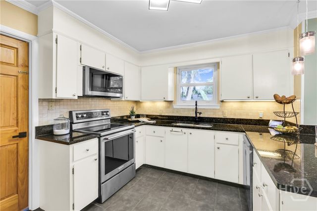 710 Leaning Oaks Drive, Savannah, GA 31410