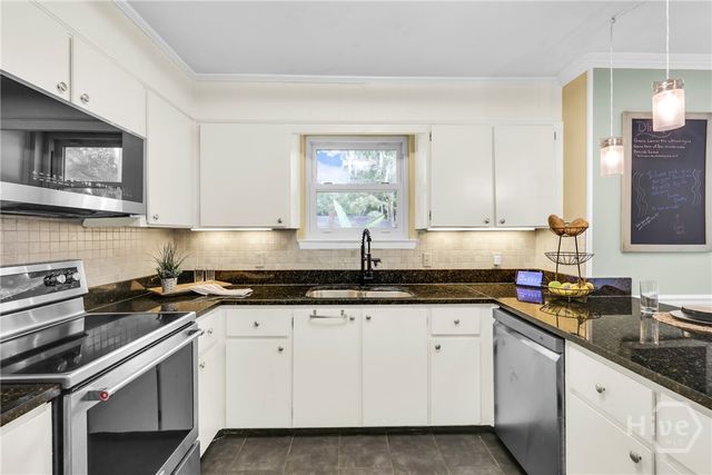 710 Leaning Oaks Drive, Savannah, GA 31410