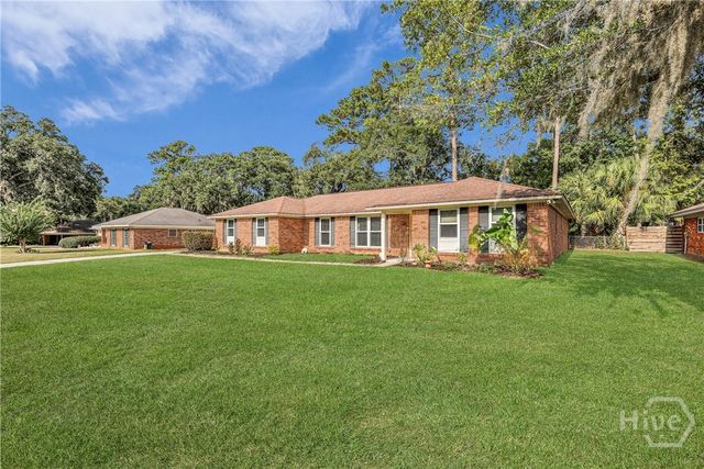 710 Leaning Oaks Drive, Savannah, GA 31410