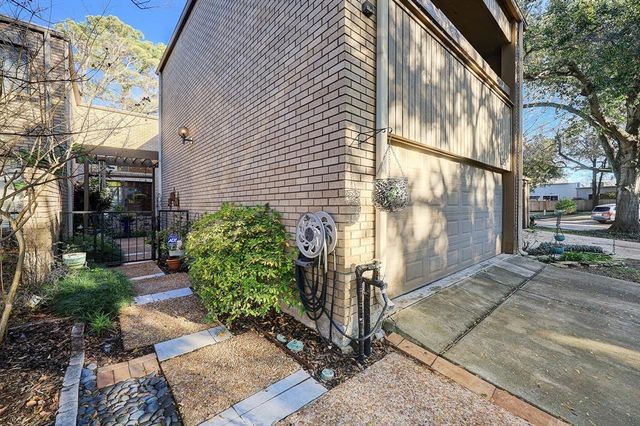 1315 Chardonnay Drive 3, Houston, TX 77077