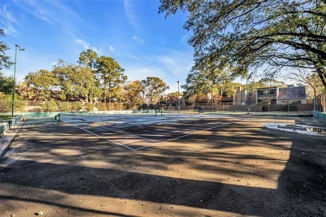 1315 Chardonnay Drive 3, Houston, TX 77077