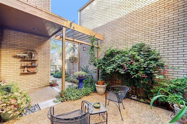 1315 Chardonnay Drive 3, Houston, TX 77077