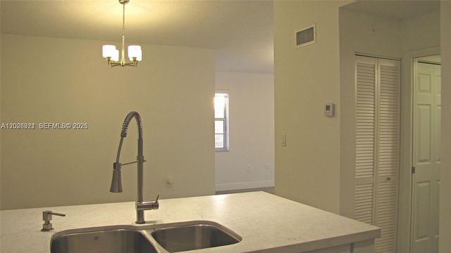 4400 NW 107th Ave 301, Doral, FL 33178