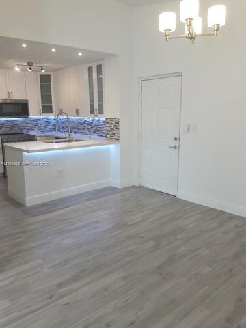 4400 NW 107th Ave 301, Doral, FL 33178