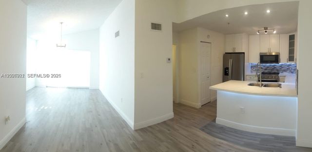 4400 NW 107th Ave 301, Doral, FL 33178