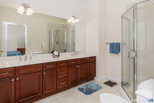 10 Gettysburg Road 10, Southbury, CT 06488