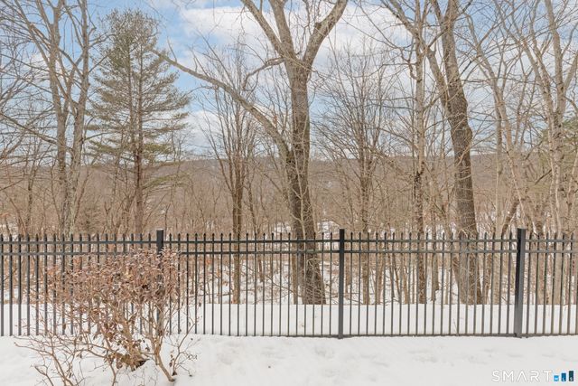 10 Gettysburg Road 10, Southbury, CT 06488