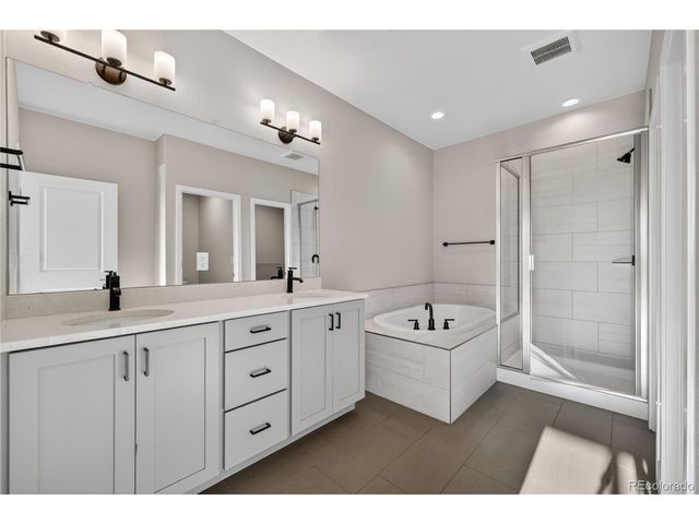 3553 S Lisbon Ct, Aurora, CO 80013
