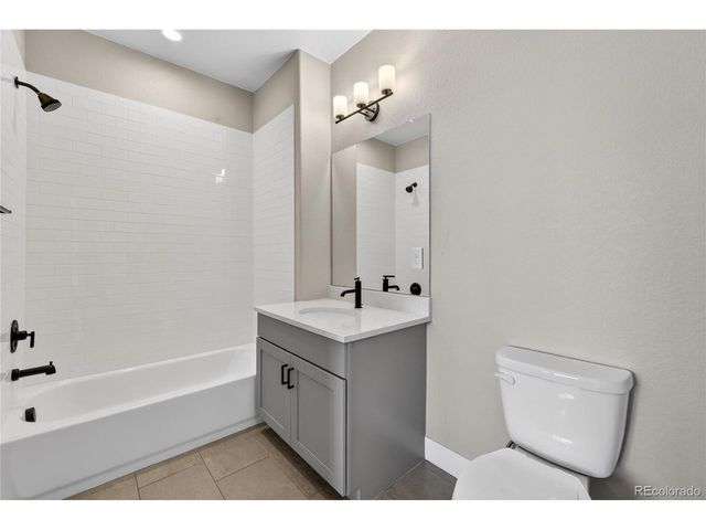 3553 S Lisbon Ct, Aurora, CO 80013