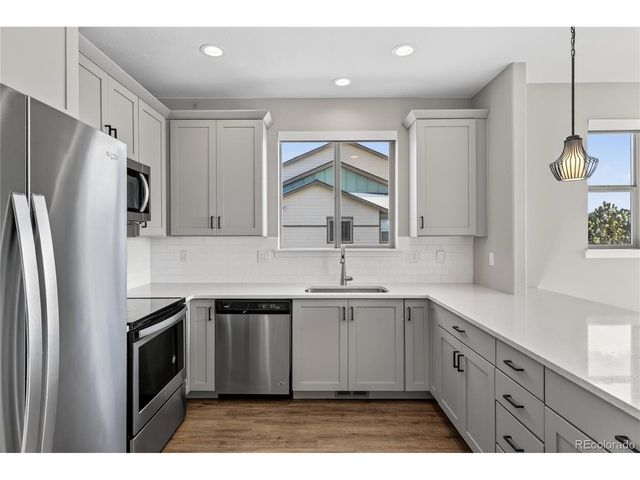 3553 S Lisbon Ct, Aurora, CO 80013