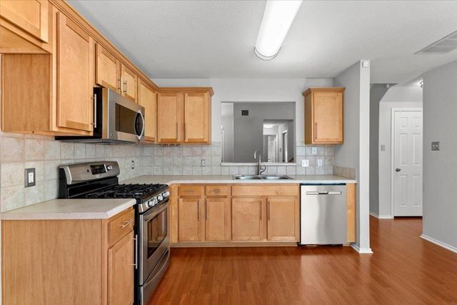 1013 Sweet Melissa DR, Pflugerville, TX 78660