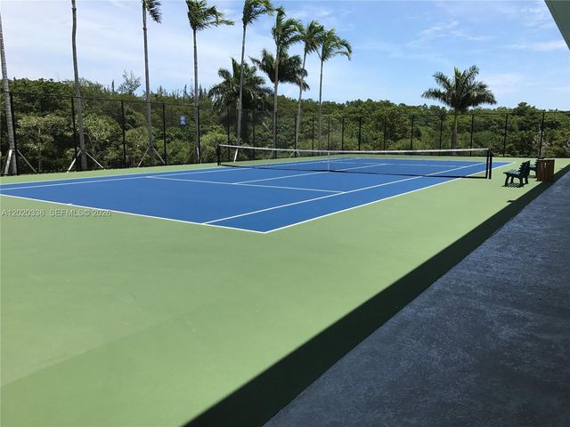 14951 Royal Oaks Ln 2606, North Miami, FL 33181
