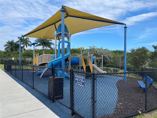 14951 Royal Oaks Ln 2606, North Miami, FL 33181