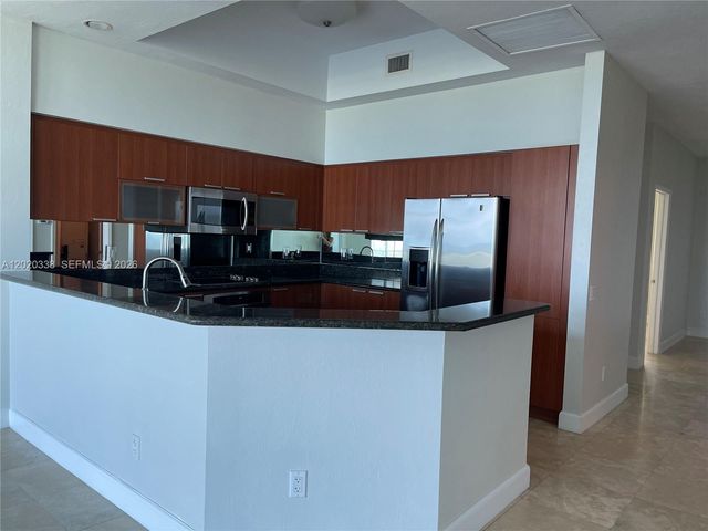 14951 Royal Oaks Ln 2606, North Miami, FL 33181