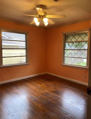 501 Mayford Street, Houston, TX 77076
