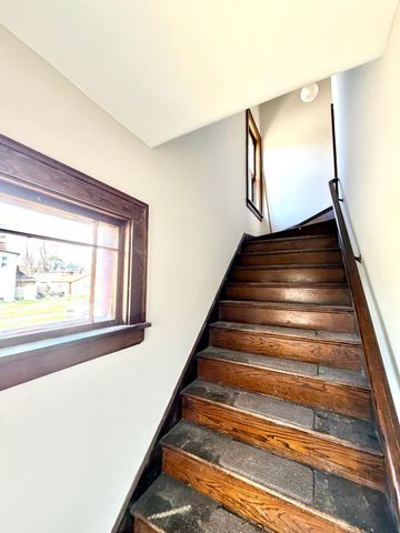 3901 5th Avenue S, Minneapolis, MN 55409