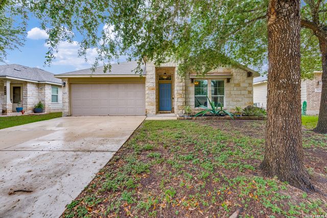 3431 Zachary St, Seguin, TX 78155